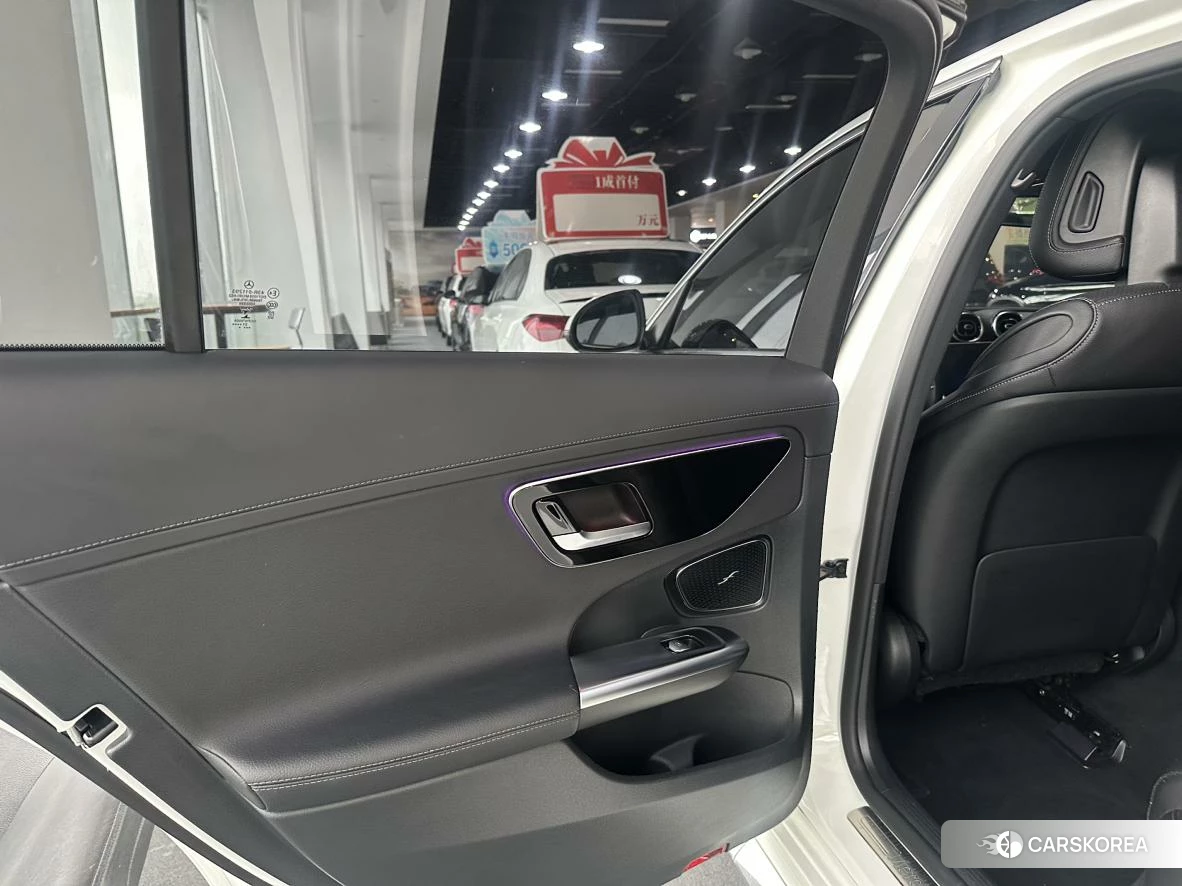 Mercedes-Benz Class C 2021 Белый из Китая, фото 5