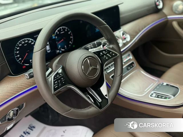 Mercedes-Benz E-class 2023 Черный из Китая, фото 5
