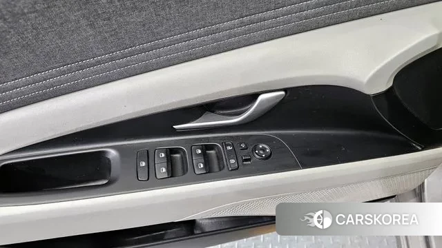 Hyundai Avante Hybrid (CN7) 2022 Серый из Кореи, фото 5