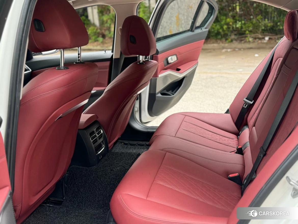 BMW 3 series 2022 Белый из Китая, фото 5