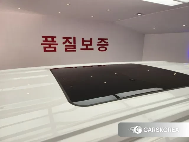 Hyundai Staria 2025 Белый из Кореи, фото 5