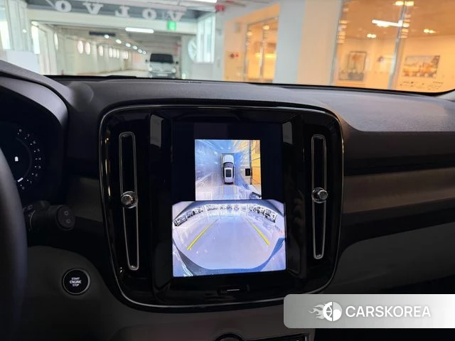 Volvo XC40 2026 Белый из Кореи, фото 5