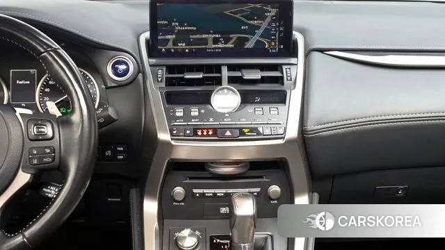 Lexus NX300h 2020 Серебряный из Кореи, фото 5