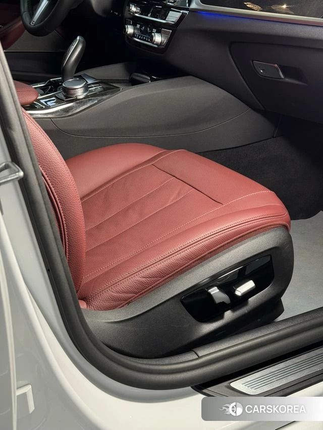 BMW 5 series 2020 Белый из Китая, фото 5