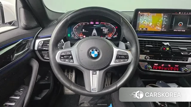 BMW 5 Series (G30) 2021 Белый из Кореи, фото 5