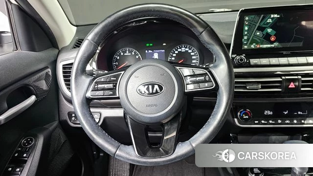 Kia Seltos 2021 Белый из Кореи, фото 5