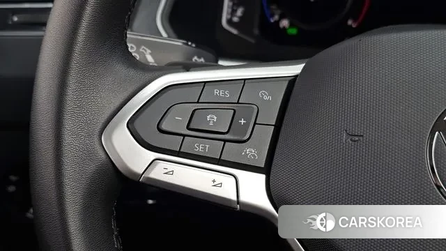 Volkswagen Tiguan second Generation 2022 Серебряный из Кореи, фото 5