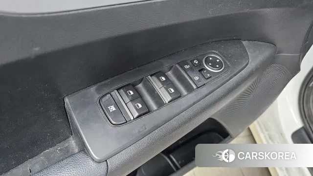 Kia The New K3 2nd generation 2021 Белый из Кореи, фото 5