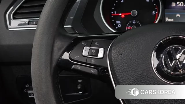 Volkswagen Tiguan second Generation 2020 Белый из Кореи, фото 5