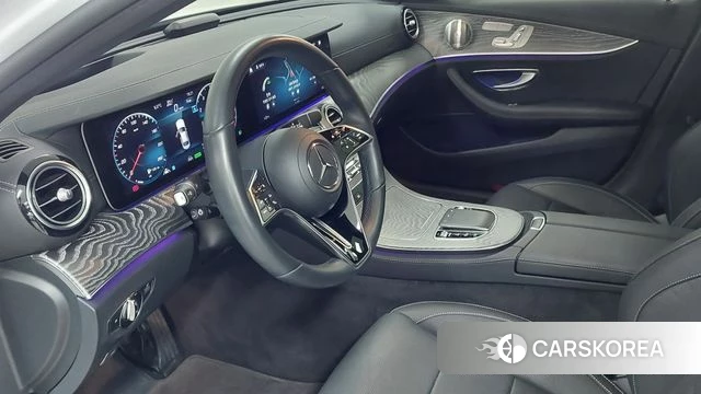 Mercedes-Benz E-Class W213 2023 Белый из Кореи, фото 5