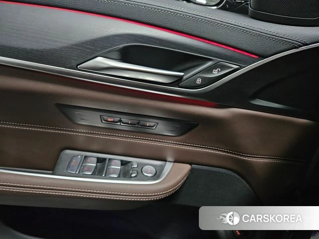 BMW 6 Series GT (G32) 2022 Серебристо-серый из Кореи, фото 5