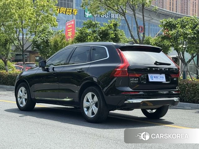 Volvo XC60 2022 Черный из Китая, фото 5