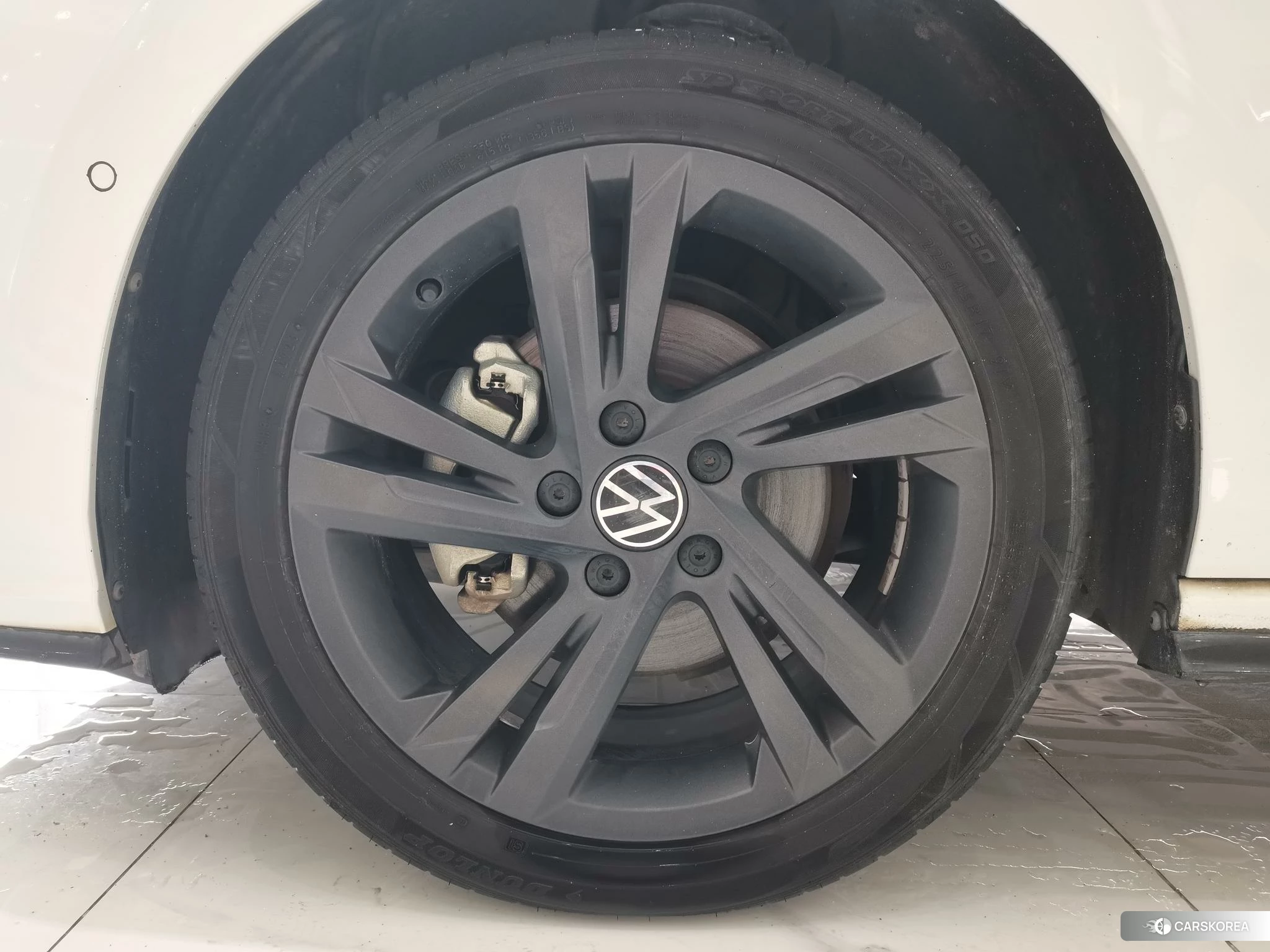 Volkswagen Golf 2023 Белый из Китая, фото 5