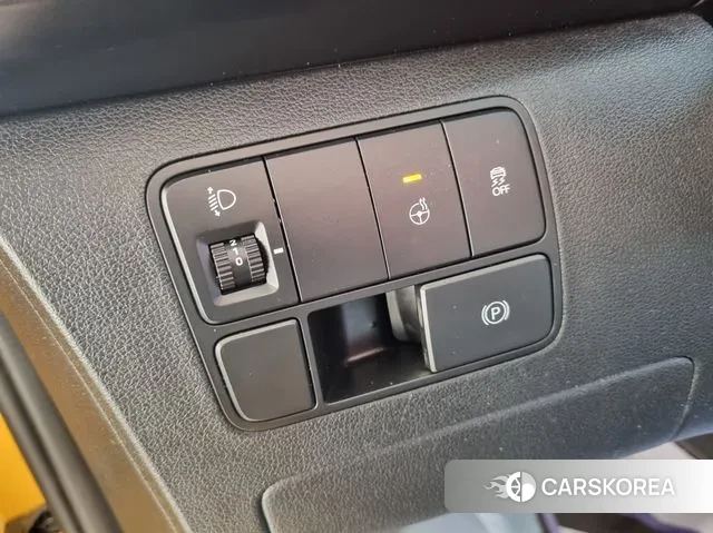 Hyundai Staria 2021 Желтый из Кореи, фото 5