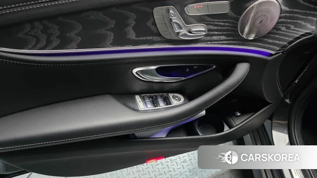 Mercedes-Benz E-Class W213 2021 Серый из Кореи, фото 5
