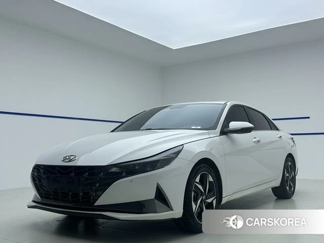 Hyundai Elantra 2023 Белый из Китая, фото 5