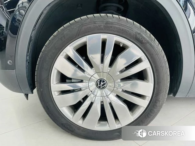 Volkswagen Tourang 2023 Черный из Китая, фото 5