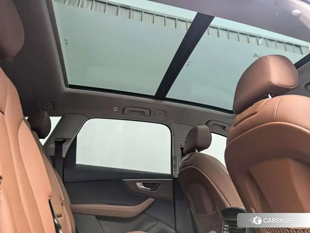 Audi Q7 2026 Черный из Китая, фото 5