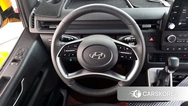 Hyundai Staria 2023 Желтый из Кореи, фото 5