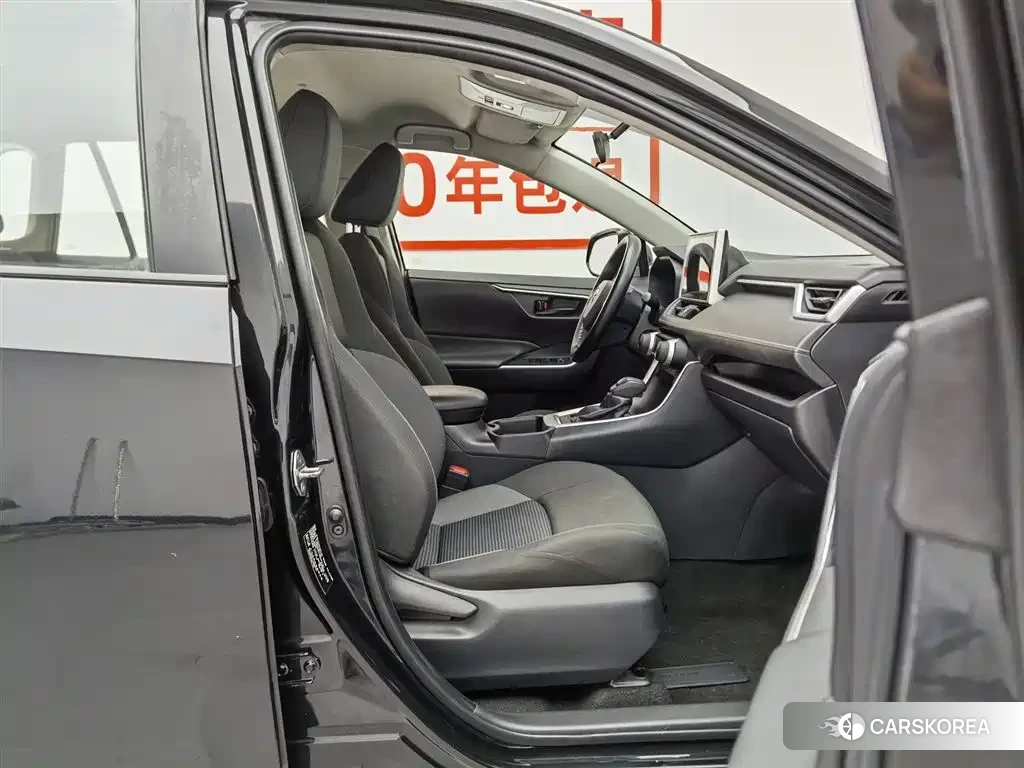 Toyota Wildlander 2022 Черный из Китая, фото 5