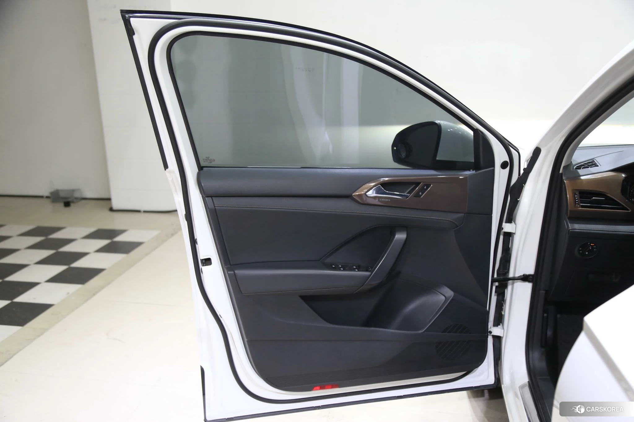 Volkswagen Tuyue 2020 Белый из Китая, фото 5