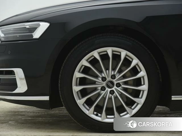 Audi A8 2021 Черный из Китая, фото 5