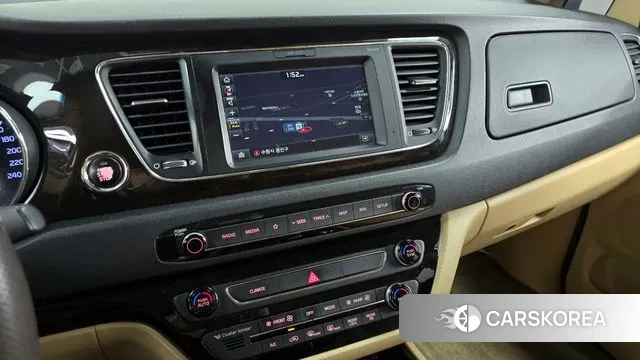 Kia The New Carnival 2018 Белый из Кореи, фото 5