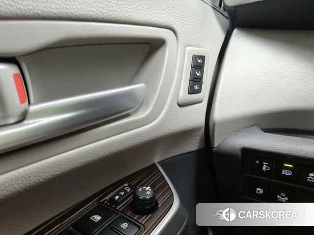 Toyota Grevia 2023 Черный из Китая, фото 5