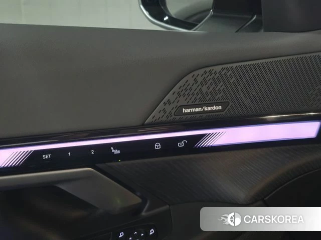 BMW 5 Series (G60) 2025 Черный из Кореи, фото 5