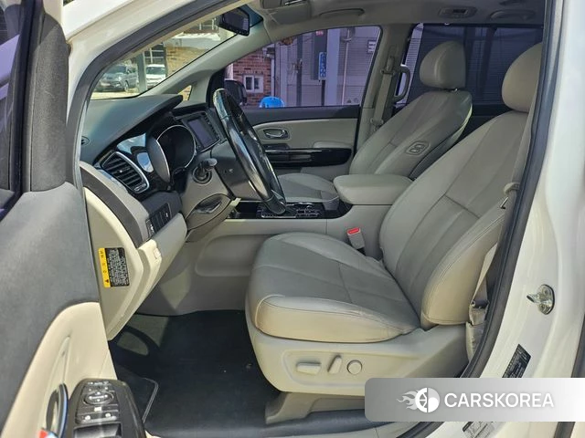 Kia The New Carnival 2019 Белый из Кореи, фото 5