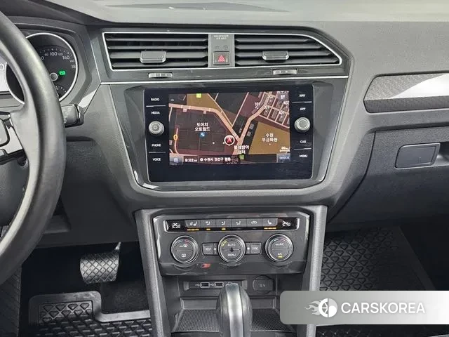 Volkswagen Tiguan second Generation 2020 Белый из Кореи, фото 5