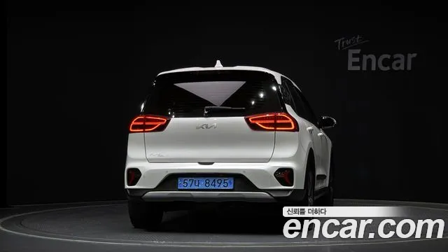 Kia Niro Plus 2022 Белый из Кореи, фото 5