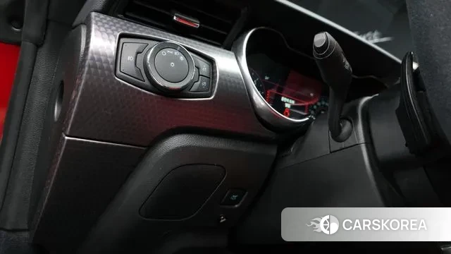 Ford Mustang 2019 Красный из Кореи, фото 5