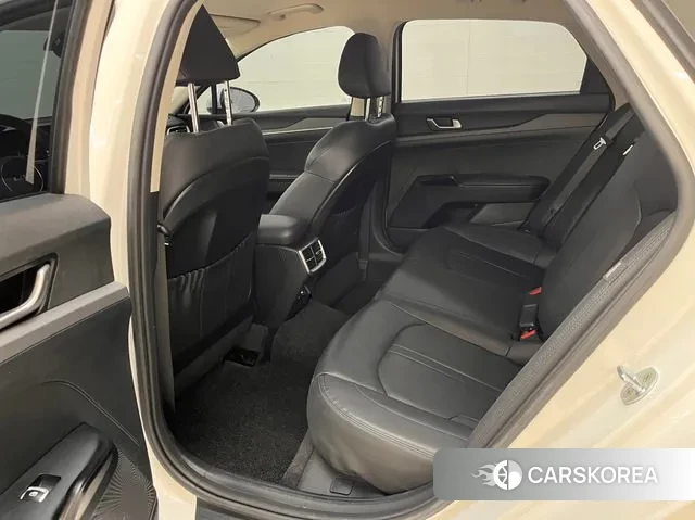 Kia K5 3rd generation 2022 Белый из Кореи, фото 5