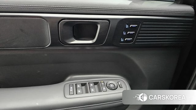 Hyundai Santa Fe (MX5) 2026 Черный из Кореи, фото 5