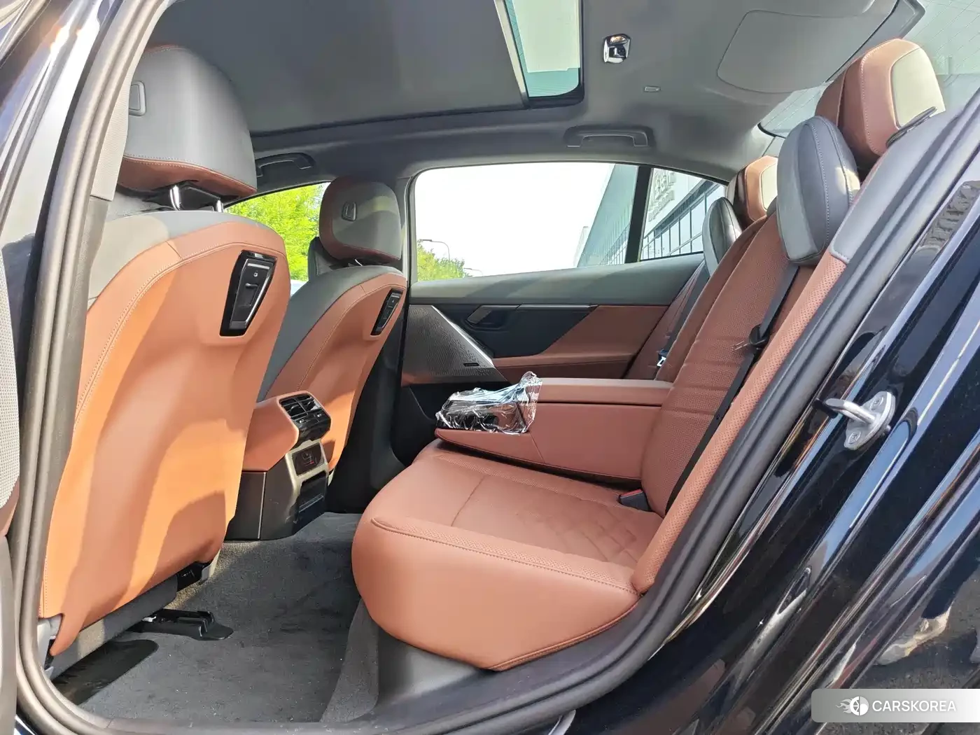 BMW i5 2026 Черный из Китая, фото 5