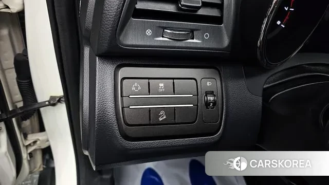 Ssangyong Tivoli Armor 2018 Белый из Кореи, фото 5