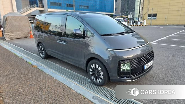 Hyundai Staria 2025 Серый из Кореи, фото 5