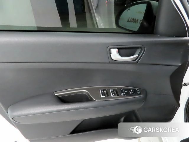 Kia The New K5 2nd generation 2018 Белый из Кореи, фото 5