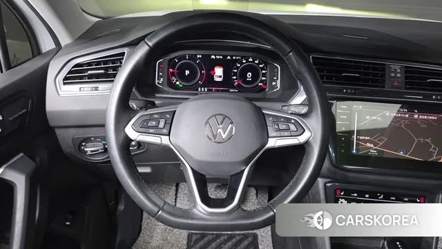 Volkswagen Tiguan second Generation 2022 Белый из Кореи, фото 5