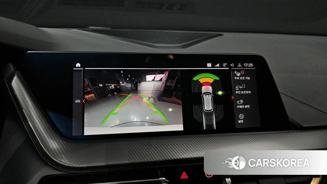 BMW 1 Series (F40) 2023 Белый из Кореи, фото 5