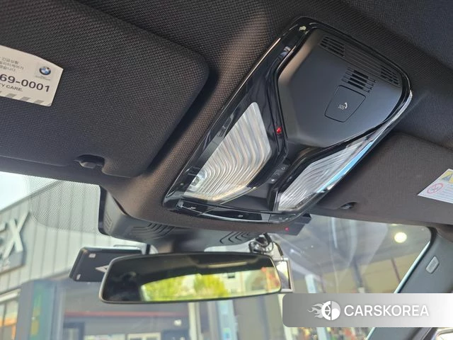 BMW 5 Series (G30) 2018 Белый из Кореи, фото 5