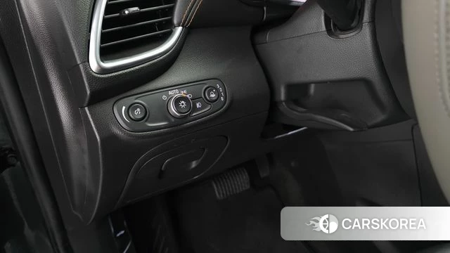 Chevrolet (GM Daewoo) The New Trax 2018 Серый из Кореи, фото 5