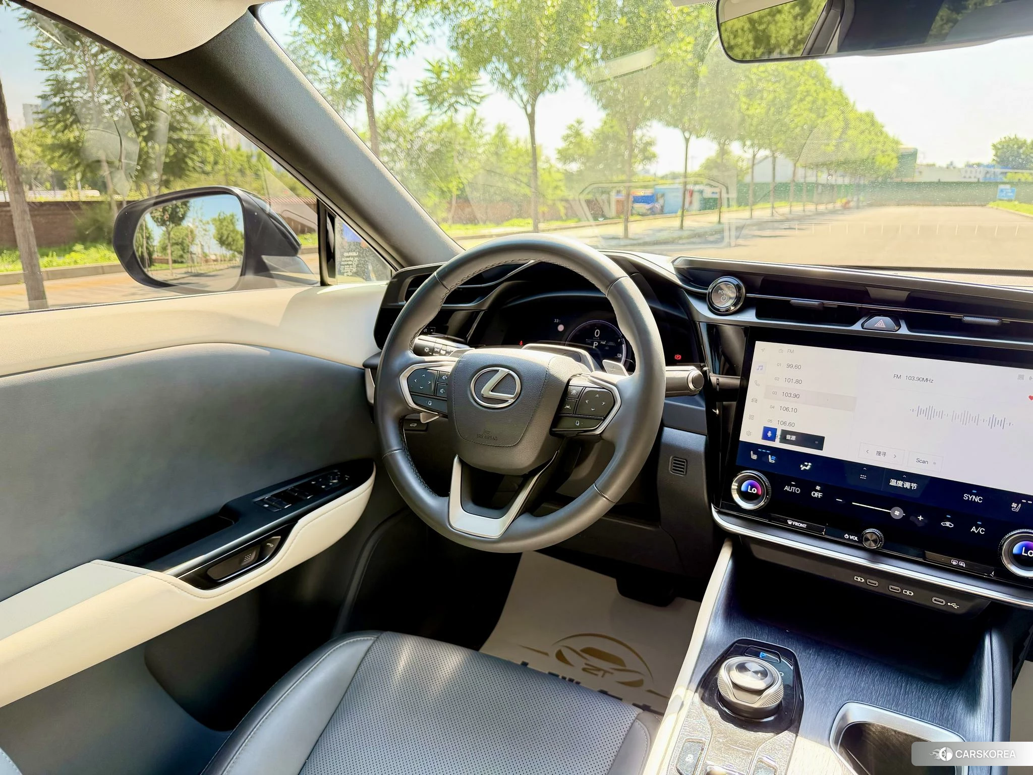 Lexus RZ 2023 Синий из Китая, фото 5