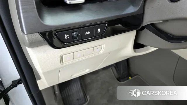 Kia Carnival 4th generation 2023 Белый из Кореи, фото 5