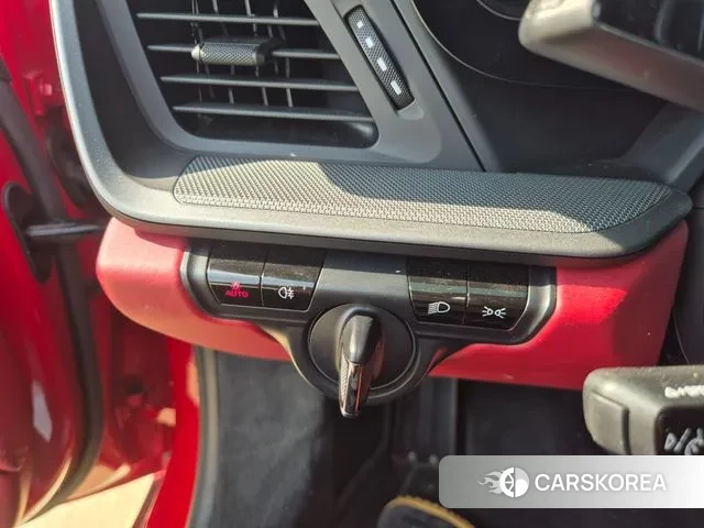 Porsche 911(992) 2021 Красный из Кореи, фото 5