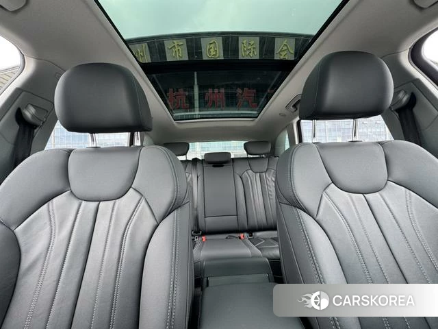 Audi Q5L 2022 Черный из Китая, фото 5