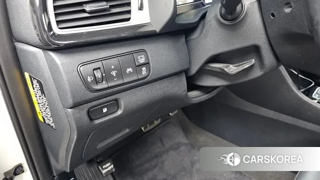 Kia Niro 2019 Белый из Кореи, фото 5