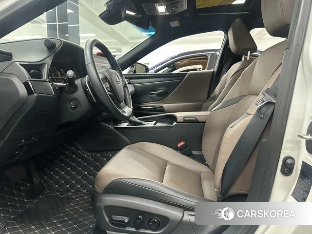 Lexus ES 2024 Белый из Китая, фото 5