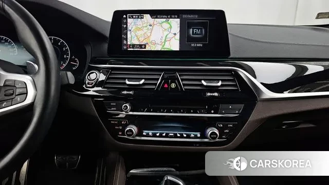 BMW 5 Series (G30) 2019 Серый из Кореи, фото 5